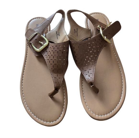 White Mountain Sandals - Picture 1 of 1